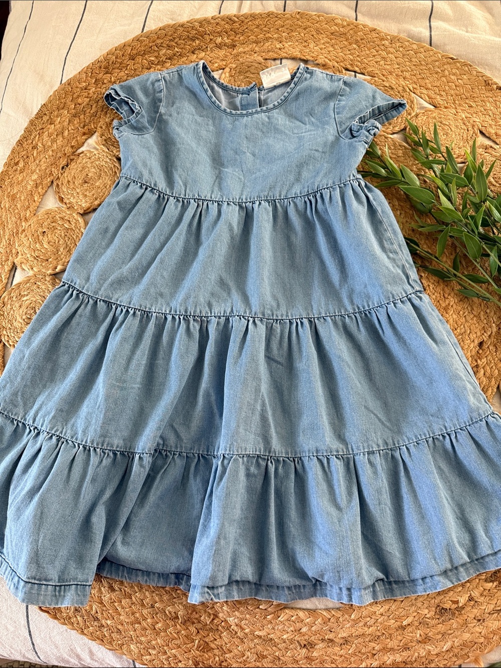 Hanna Andersson Twirl Power Chambray 100% Cotton Dress. Size 6-7
